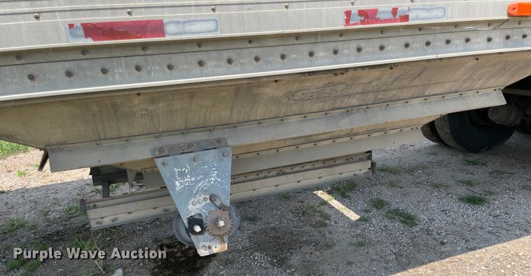 image for item KK9618 1992 Wilson DWH-200 Pacesetter  grain trailer