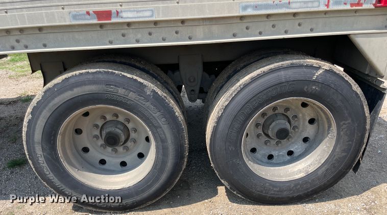 image for item KK9618 1992 Wilson DWH-200 Pacesetter  grain trailer