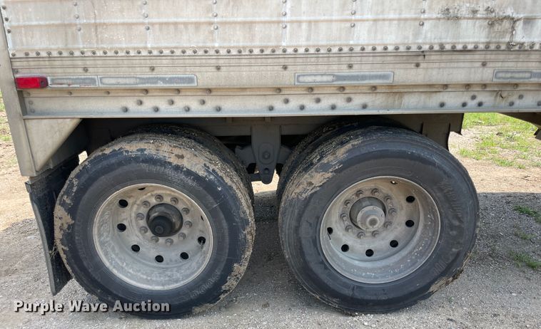 image for item KK9618 1992 Wilson DWH-200 Pacesetter  grain trailer