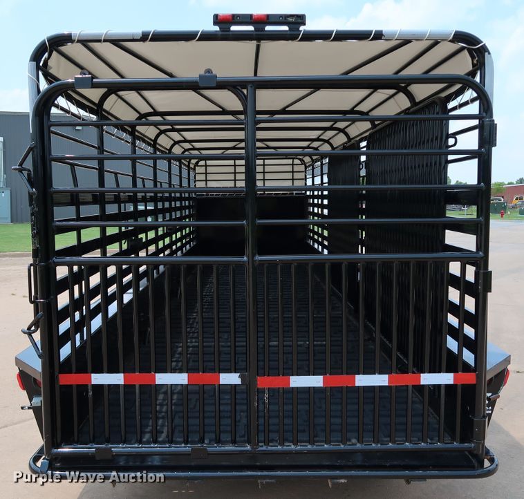 image for item KQ9830 2016 Cm Trailers CMS9440-2800370  livestock trailer