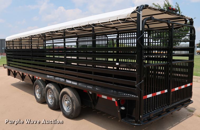 image for item KQ9830 2016 Cm Trailers CMS9440-2800370  livestock trailer
