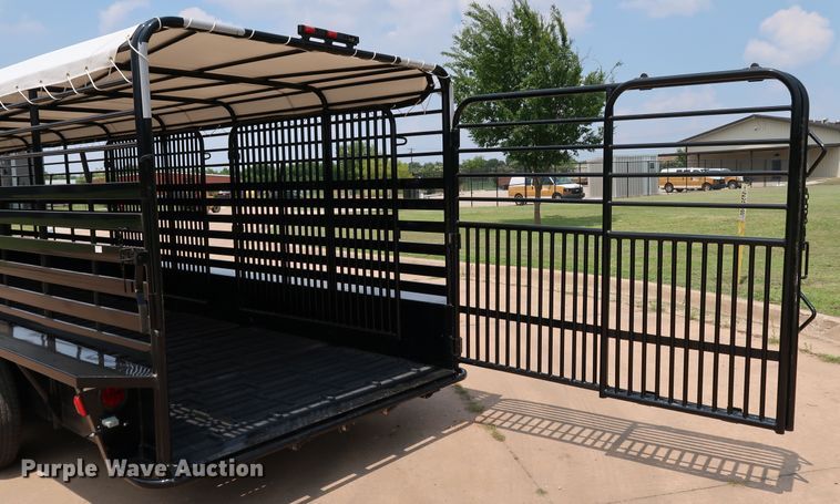 image for item KQ9830 2016 Cm Trailers CMS9440-2800370  livestock trailer