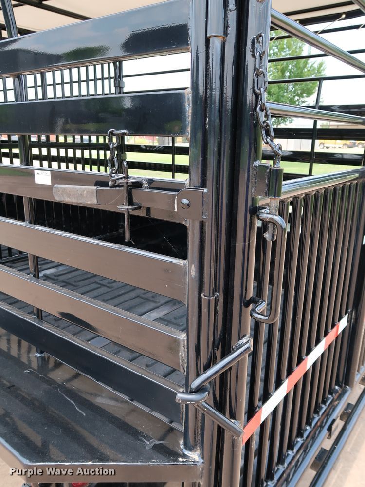 image for item KQ9830 2016 Cm Trailers CMS9440-2800370  livestock trailer