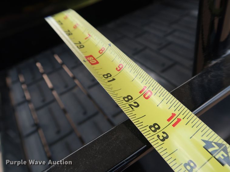 image for item KQ9830 2016 Cm Trailers CMS9440-2800370  livestock trailer