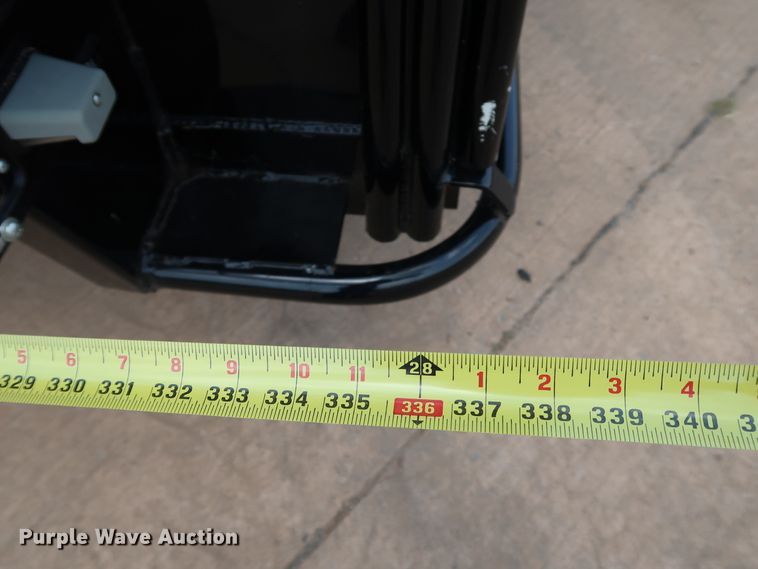 image for item KQ9830 2016 Cm Trailers CMS9440-2800370  livestock trailer