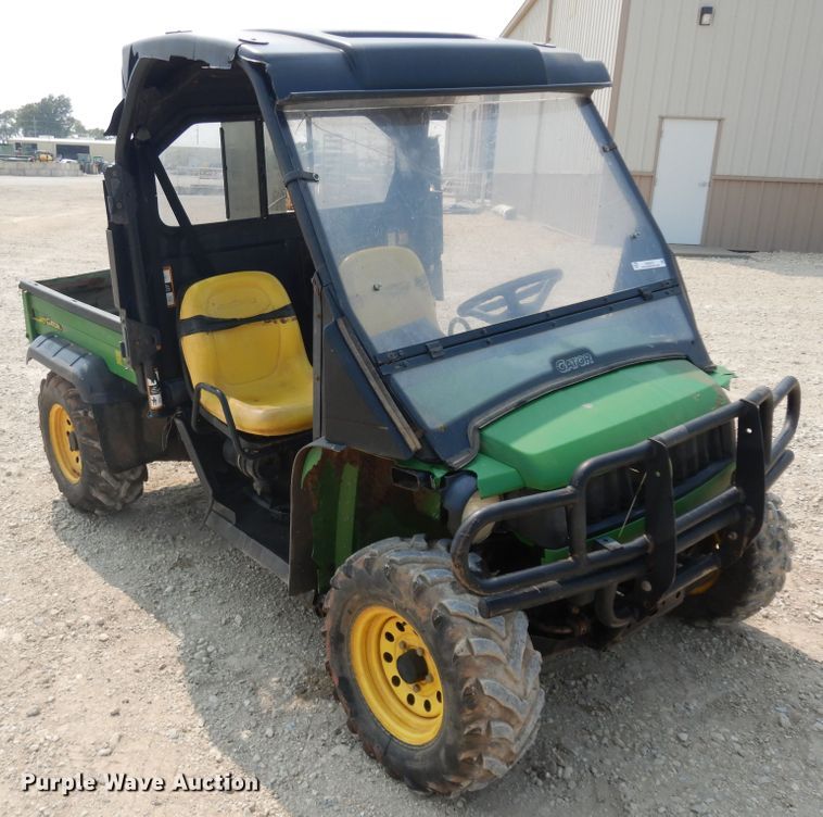 image for item KU9375 2009 John Deere 620i  utility vehicle