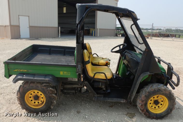 image for item KU9375 2009 John Deere 620i  utility vehicle
