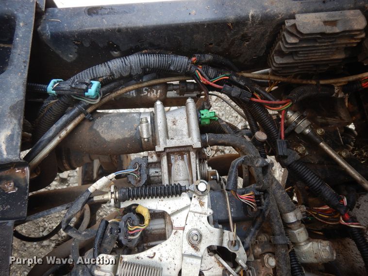 image for item KU9375 2009 John Deere 620i  utility vehicle