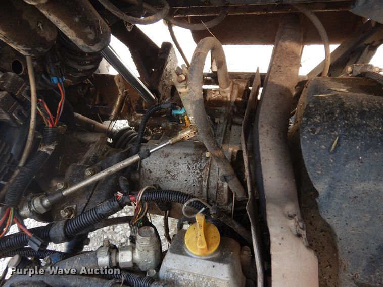 image for item KU9375 2009 John Deere 620i  utility vehicle