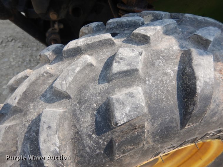 image for item KU9375 2009 John Deere 620i  utility vehicle