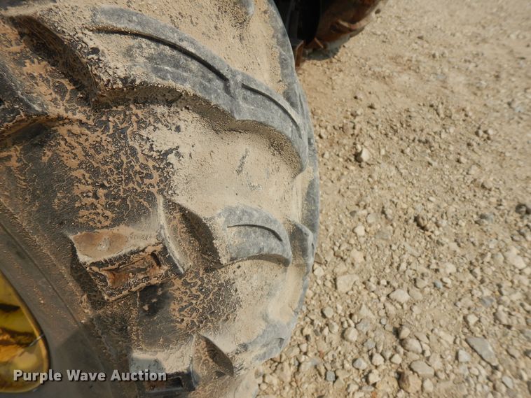 image for item KU9375 2009 John Deere 620i  utility vehicle