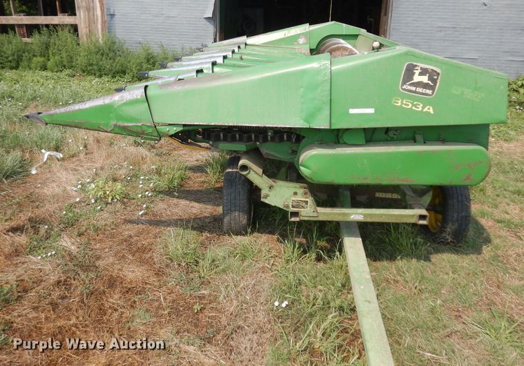 image for item KU9384 John Deere 853A  all-crop head