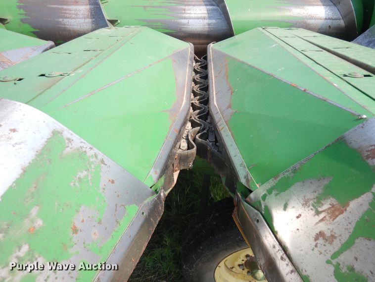 image for item KU9384 John Deere 853A  all-crop head