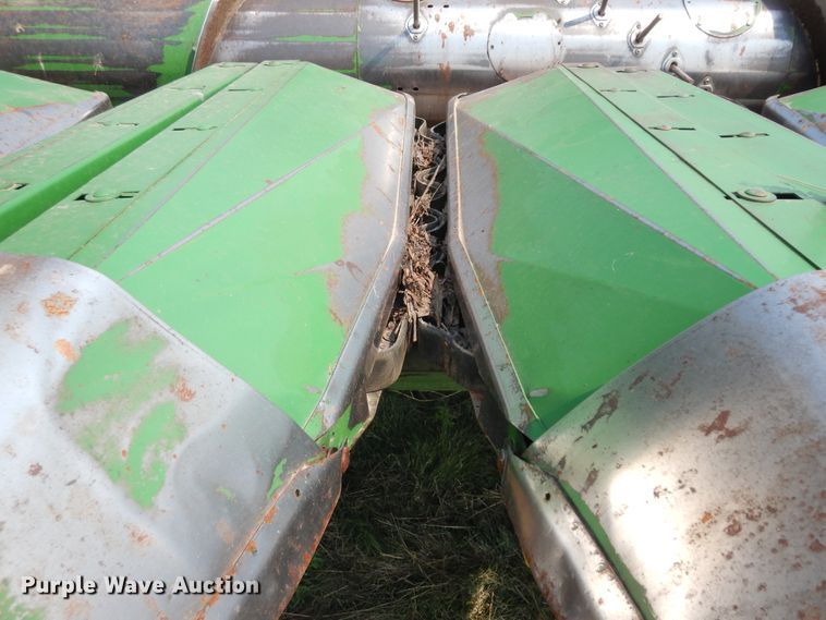 image for item KU9384 John Deere 853A  all-crop head