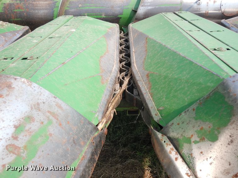 image for item KU9384 John Deere 853A  all-crop head