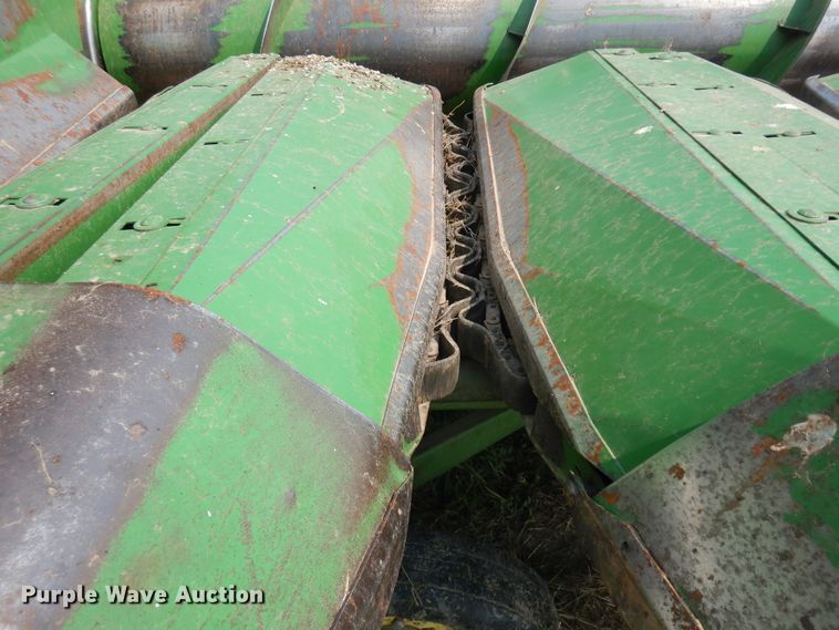 image for item KU9384 John Deere 853A  all-crop head