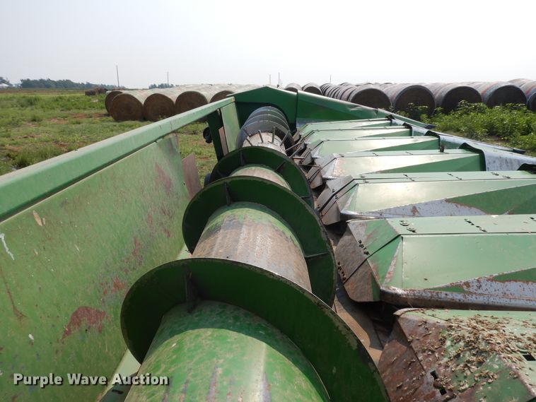 image for item KU9384 John Deere 853A  all-crop head