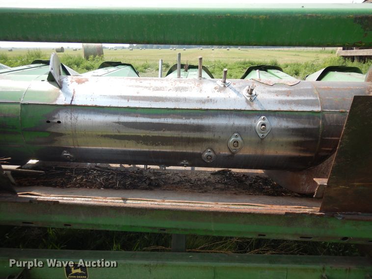 image for item KU9384 John Deere 853A  all-crop head