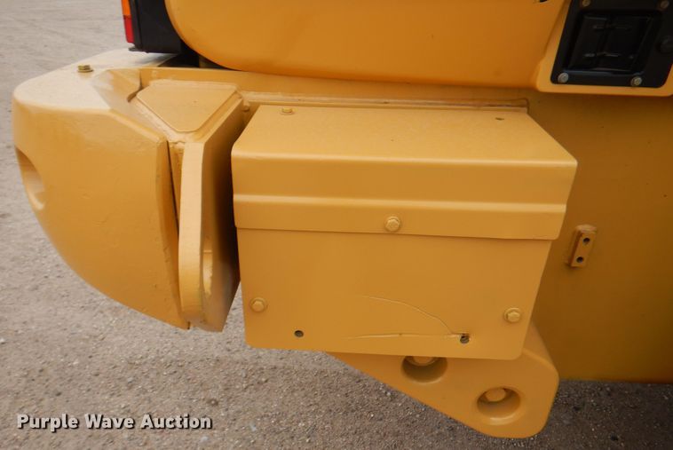 image for item DK8064 2002 Caterpillar 924G  wheel loader