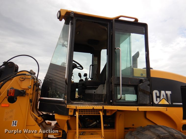 image for item DK8064 2002 Caterpillar 924G  wheel loader