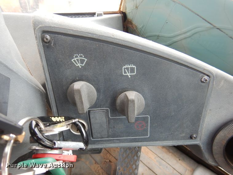 image for item DK8064 2002 Caterpillar 924G  wheel loader