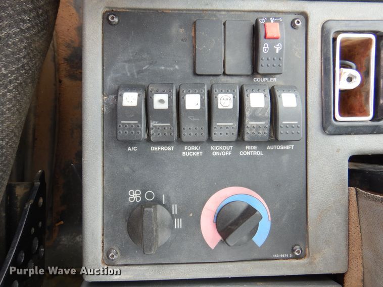 image for item DK8064 2002 Caterpillar 924G  wheel loader