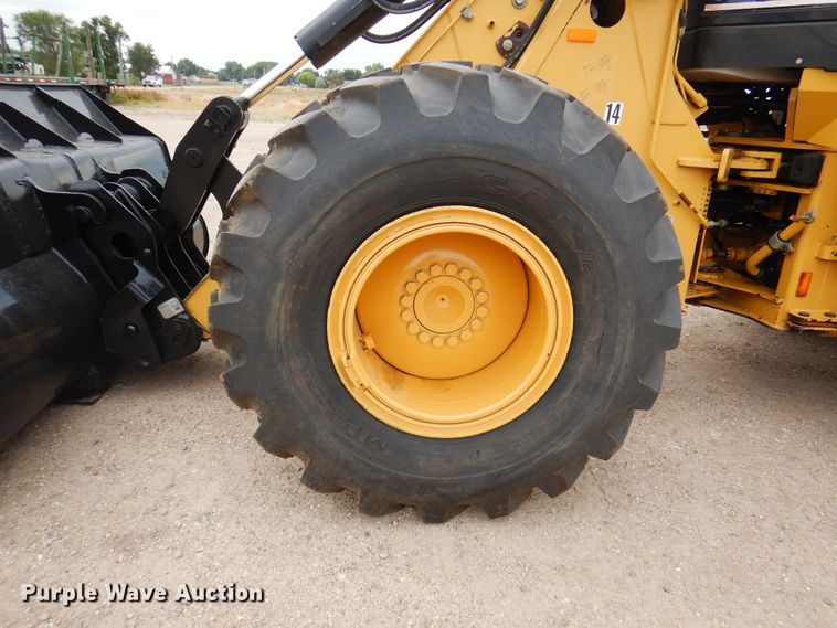 image for item DK8064 2002 Caterpillar 924G  wheel loader