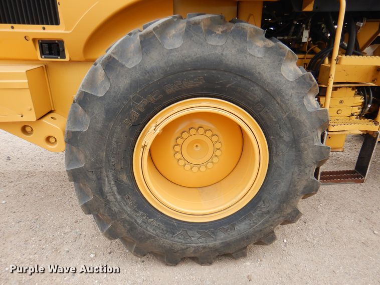 image for item DK8064 2002 Caterpillar 924G  wheel loader