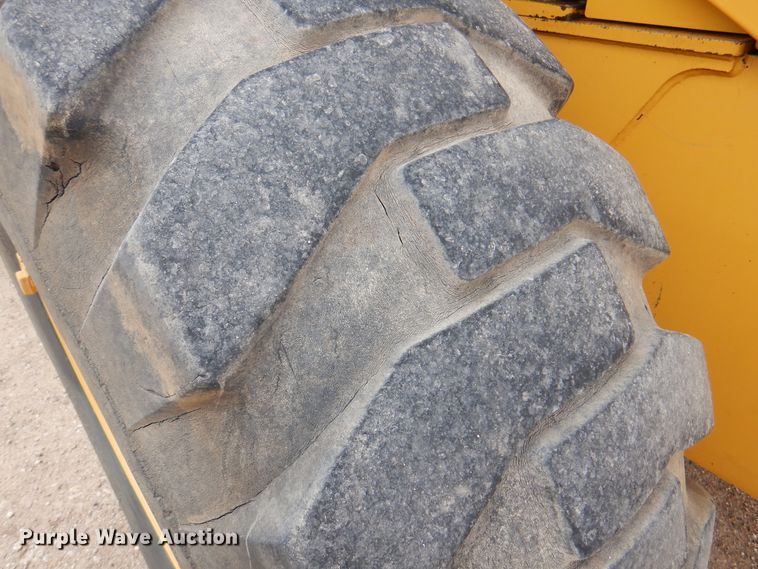 image for item DK8064 2002 Caterpillar 924G  wheel loader