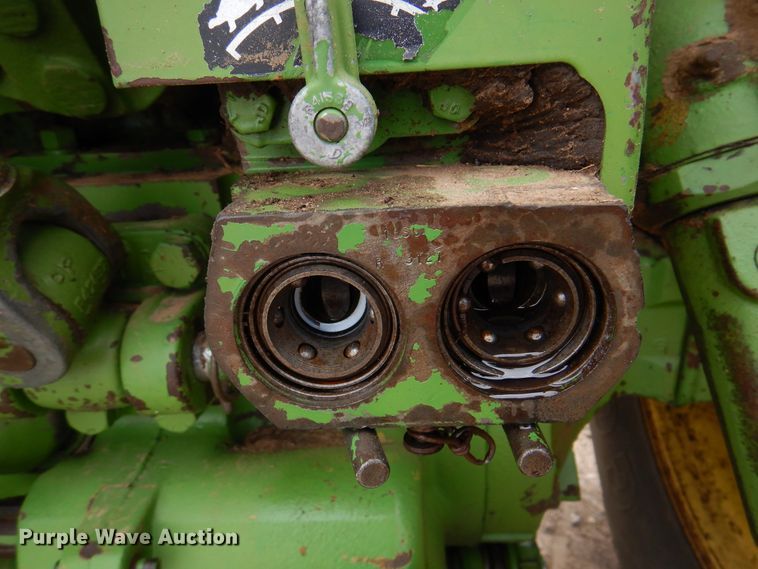 image for item DK8065 1972 John Deere 4020  tractor