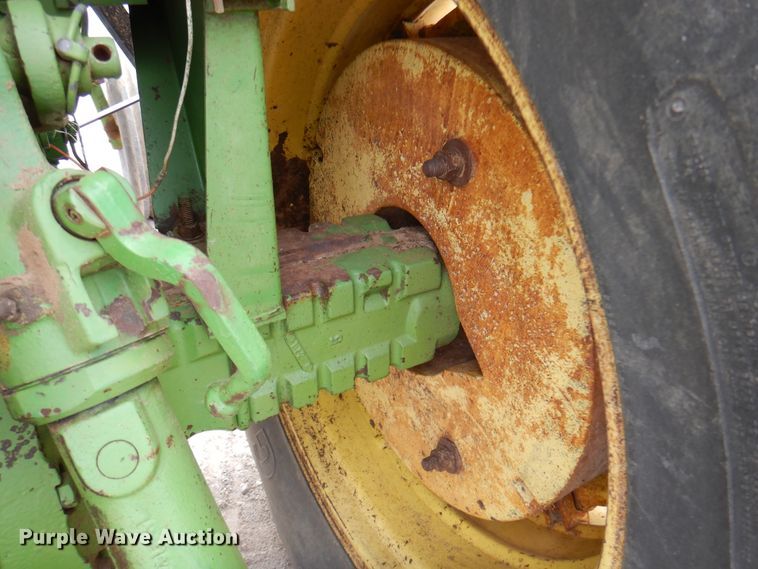 image for item DK8065 1972 John Deere 4020  tractor