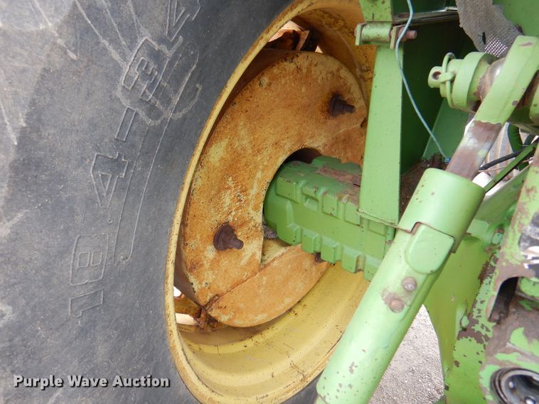 image for item DK8065 1972 John Deere 4020  tractor