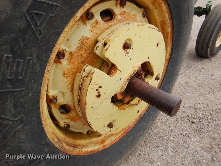 image for item DK8065 1972 John Deere 4020  tractor