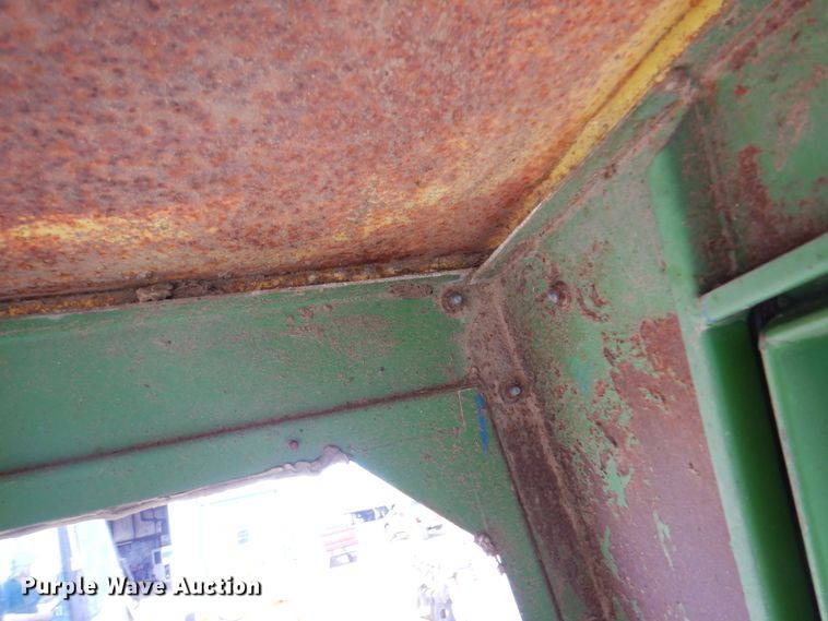 image for item DK8065 1972 John Deere 4020  tractor