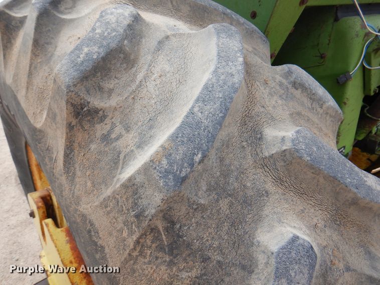 image for item DK8065 1972 John Deere 4020  tractor