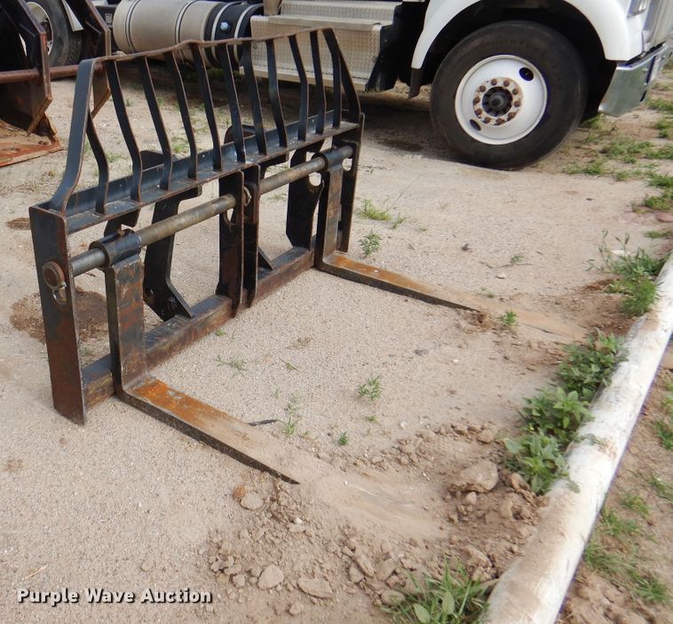 image for item DK8066 Caterpillar 174  5'L forks