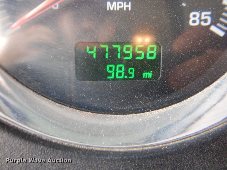 image for item DK8067 2011 Kenworth W900  semi truck