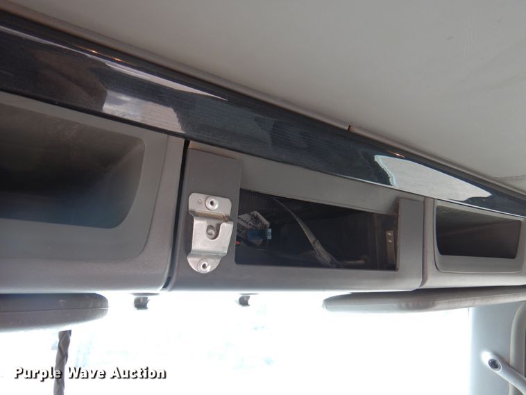 image for item DK8067 2011 Kenworth W900  semi truck