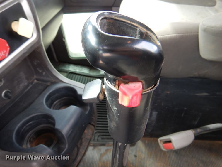 image for item DK8067 2011 Kenworth W900  semi truck