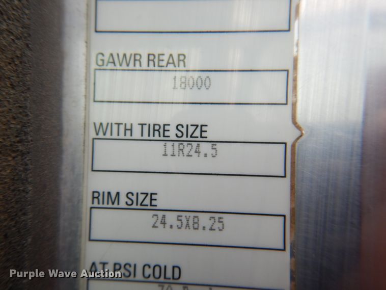 image for item DK8067 2011 Kenworth W900  semi truck