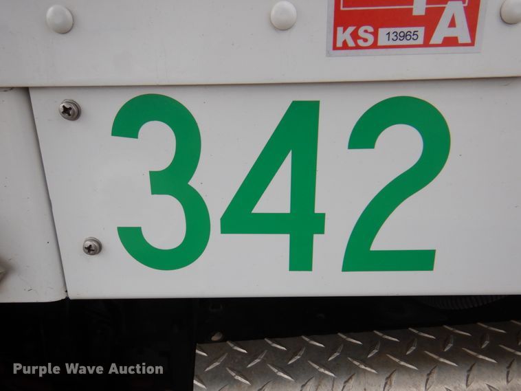 image for item DK8067 2011 Kenworth W900  semi truck