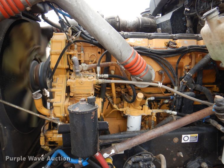 image for item DK8069 2005 Kenworth W900  semi truck