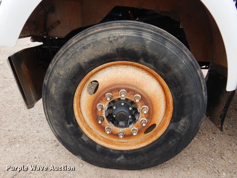 image for item DK8069 2005 Kenworth W900  semi truck