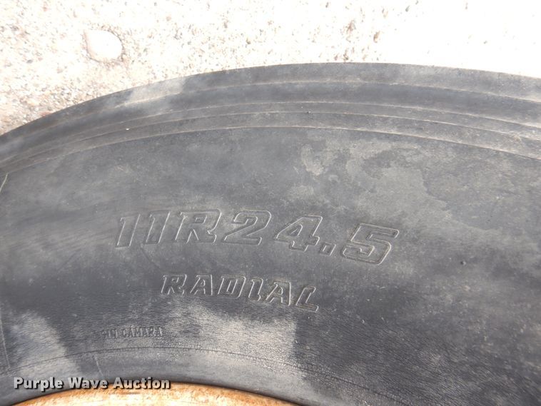 image for item DK8069 2005 Kenworth W900  semi truck