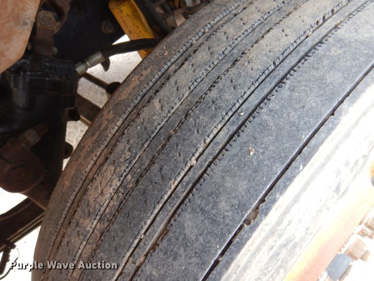 image for item DK8069 2005 Kenworth W900  semi truck