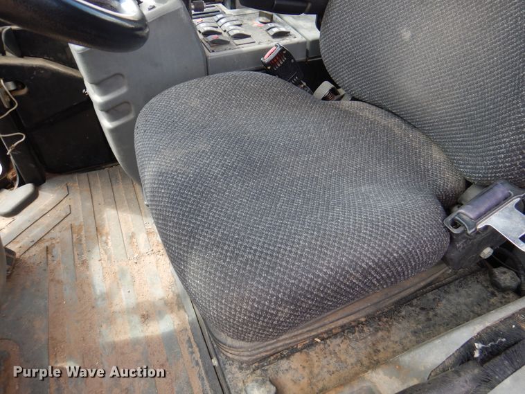 image for item DK8070 2011 Caterpillar 930H  wheel loader