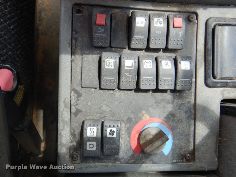 image for item DK8070 2011 Caterpillar 930H  wheel loader