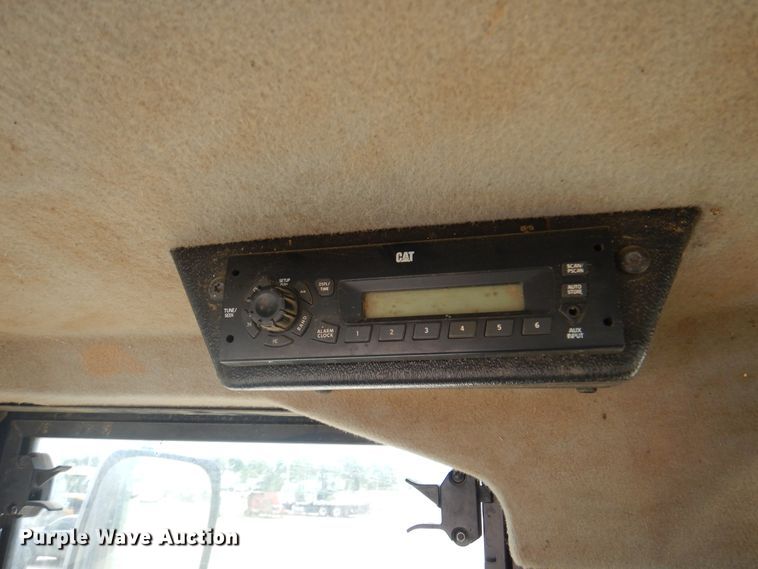 image for item DK8070 2011 Caterpillar 930H  wheel loader