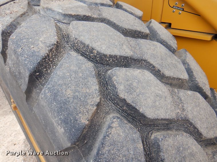 image for item DK8070 2011 Caterpillar 930H  wheel loader