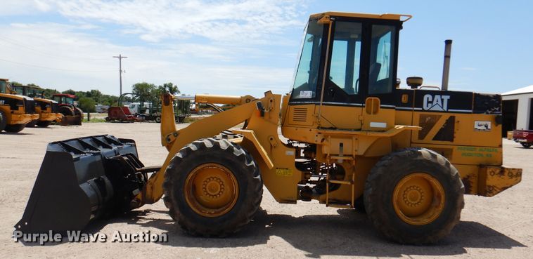 image for item DK8071 1995 Caterpillar 924F  wheel loader